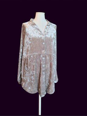 Women's Cupio silver crushed velvet tunic size XL